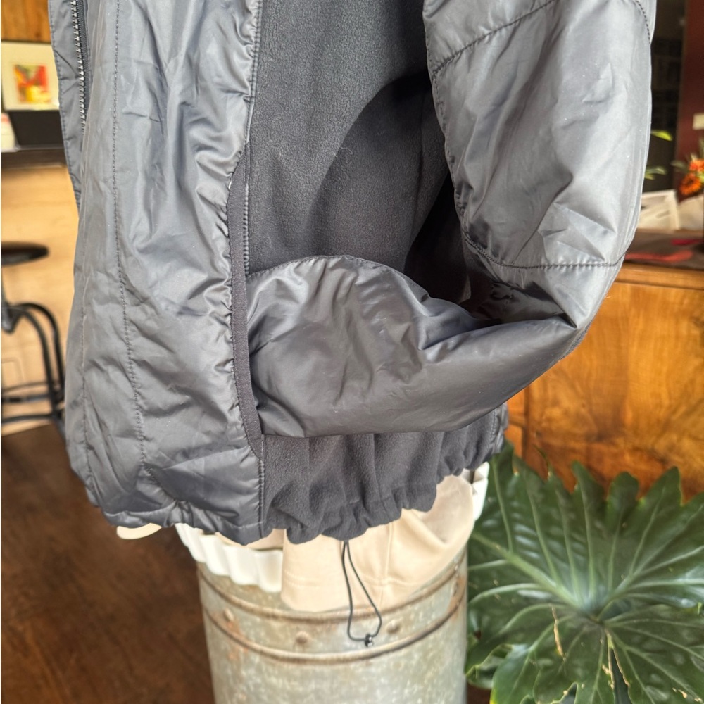 Columbia Black Performance Jacket - Picture 4 of 10